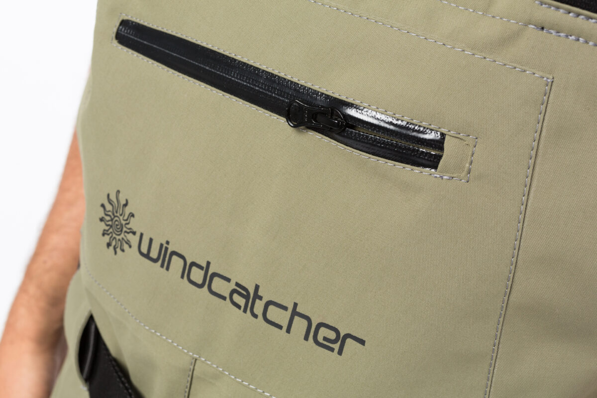 wader pesca con tasca frontale 5